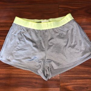Underarmour low rise workout shorts